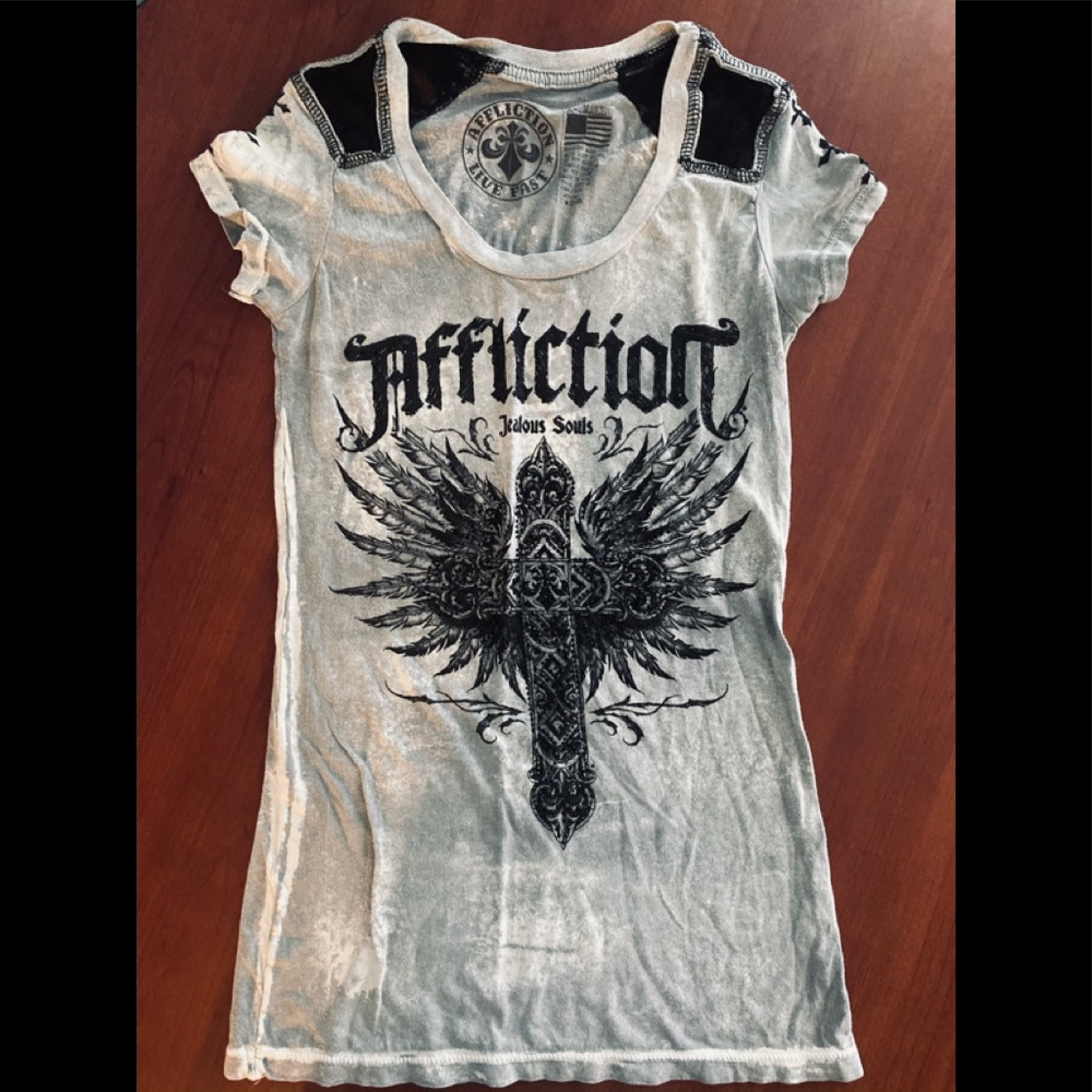 Affliction Women’s Tee. NWOT.
